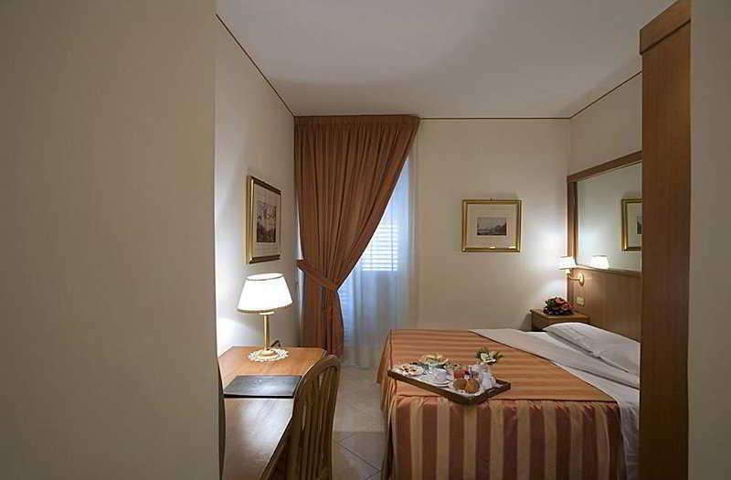 Hotel San Giorgio Napoli Cameră foto